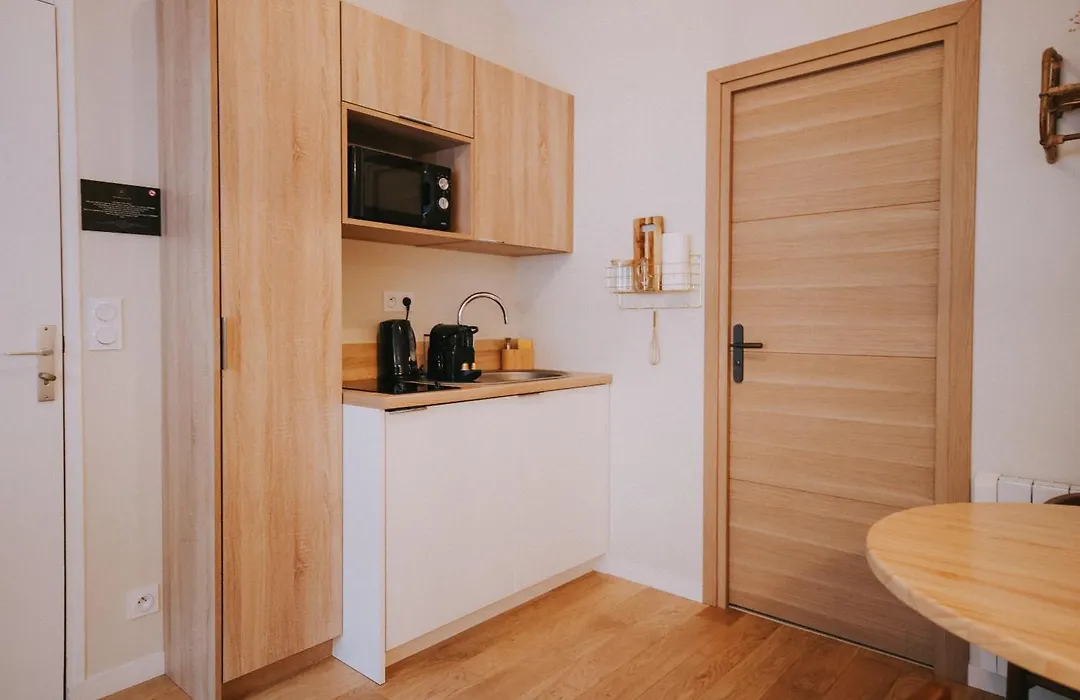 Apparts' Rennes BnB Solferino-1