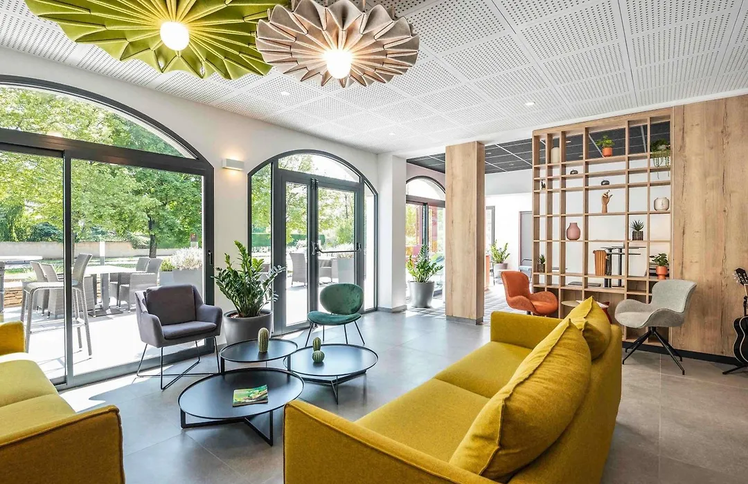 Ibis Beaune Centre-1