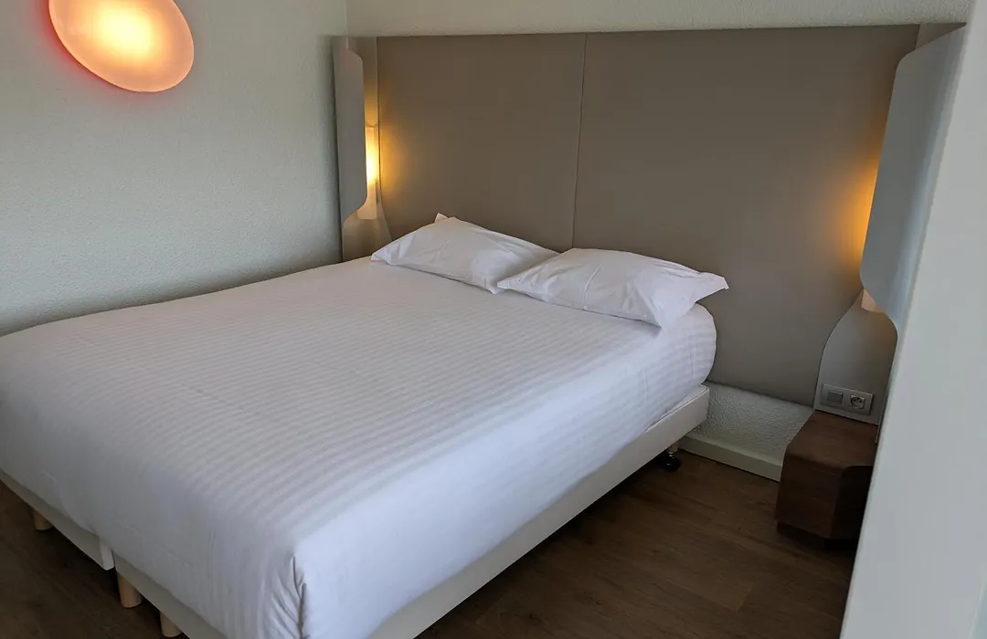 Hôtel Campanile Orléans Nord - Saran-1
