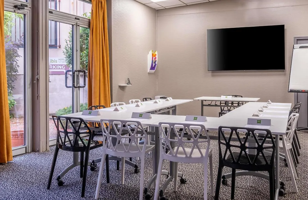 Ibis Styles Blois Centre Gare-1