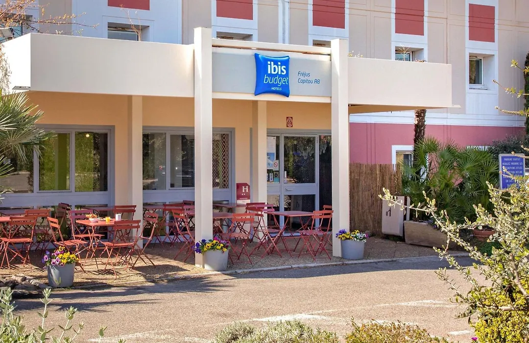 Ibis Budget Frejus Capitou-1
