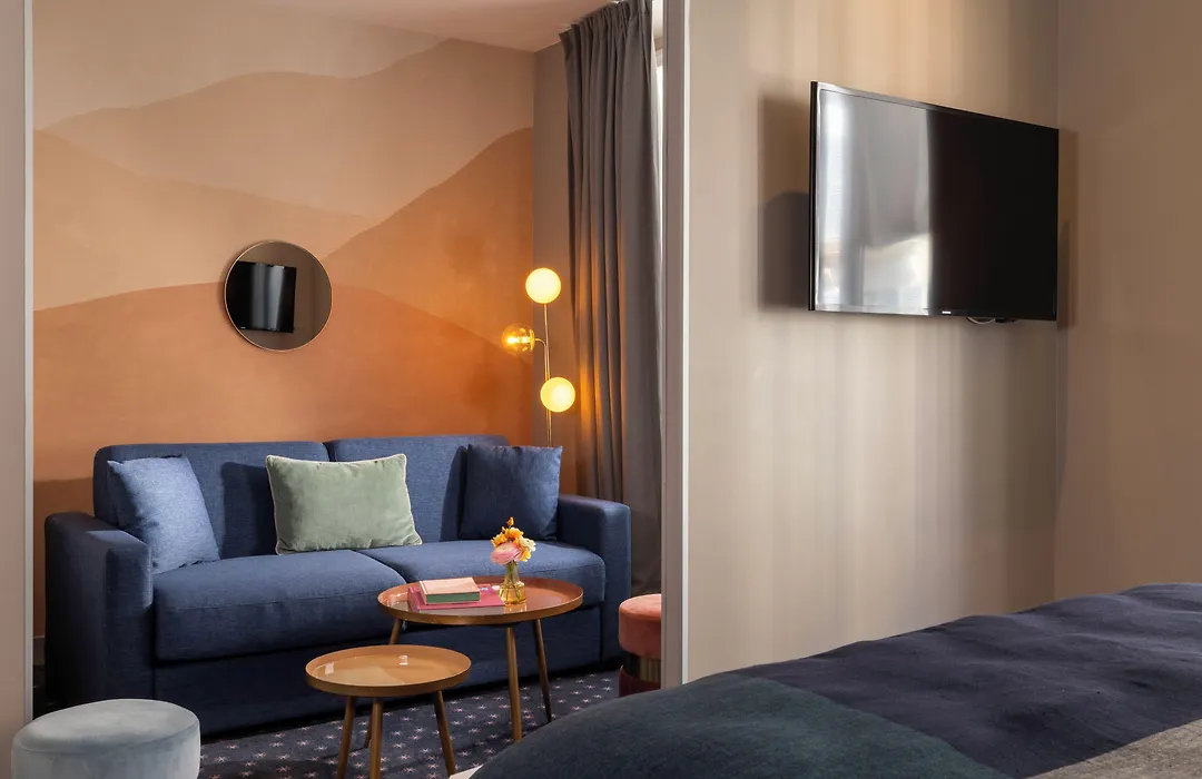Hotel Maxim Folies-1