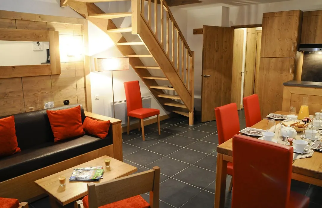 Lagrange Vacances Le Roc Belle Face-1