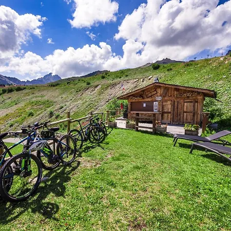 Hotel 3 Etoiles -Restaurant Le Pilatus Courchevel-2
