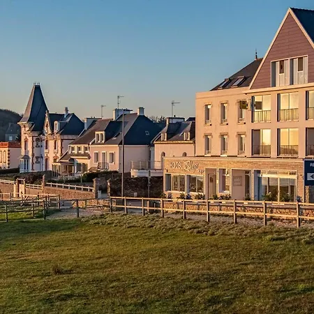 Logis Hotel Restaurant De La Plage-2