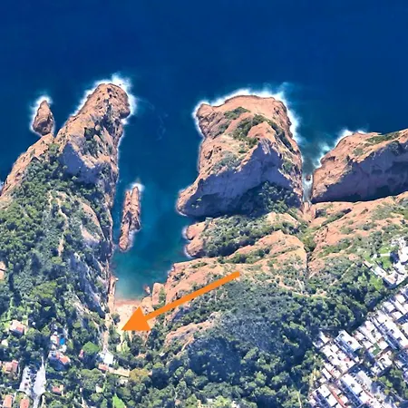 La Calanque De Figuerolles-3