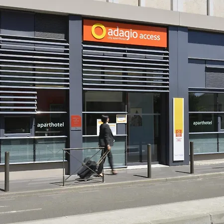 Aparthotel Adagio Access Toulouse St Cyprien-2