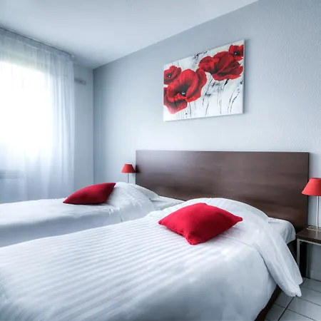 Comfort Aparthotel Besancon La City-3