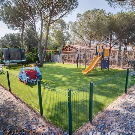Gite Imagine Roussillon Residence Privee Avec Piscine - 8 Personnes-3