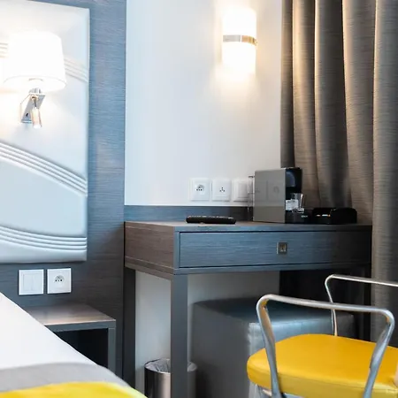 Hotel Versailles Chantiers-2