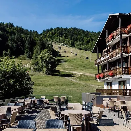 Hotel Champs Fleuris Morzine-2