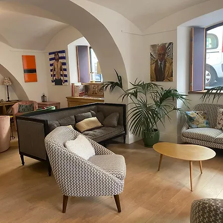 Hotel Central Bastia-3