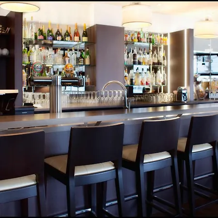 Hotel Le Berry Saint-Nazaire-3