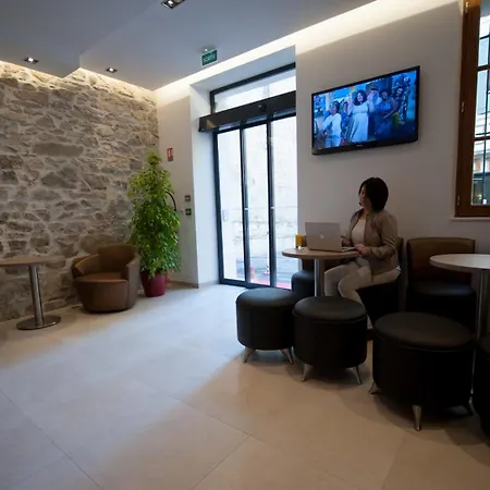 Central Hotel-2