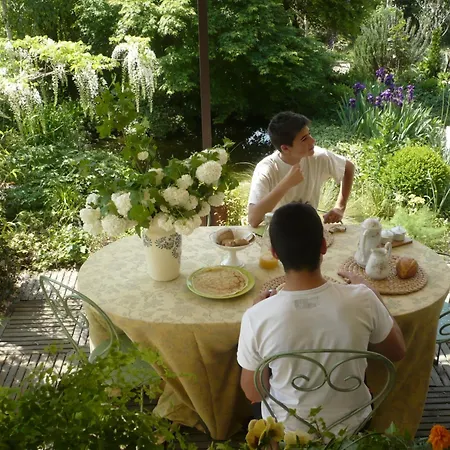 Chambres "Au Jardin"-3