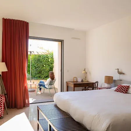 Hotel 96-2