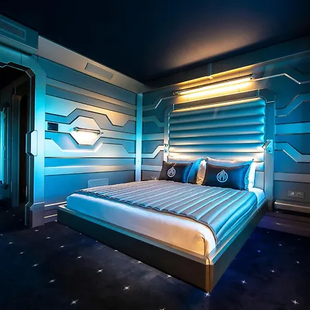 Hotel Station Cosmos-3