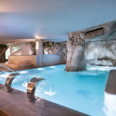 Le Riviera - Hotel Restaurant & Spa - Ex Golden Tulip Aix Les Bains-2