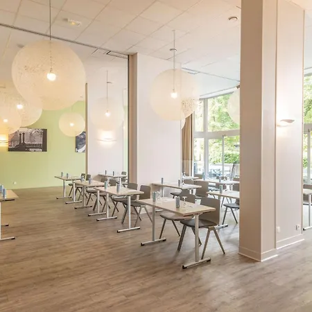 Best Western Plus Hotel Du Parc Chantilly-3