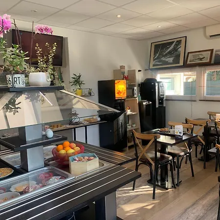 Contact Hotel Marseille Aubagne-2