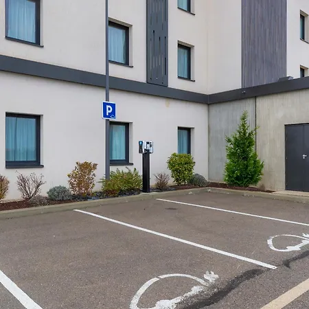 B&B Hotel Troyes Magasins D'Usine-3
