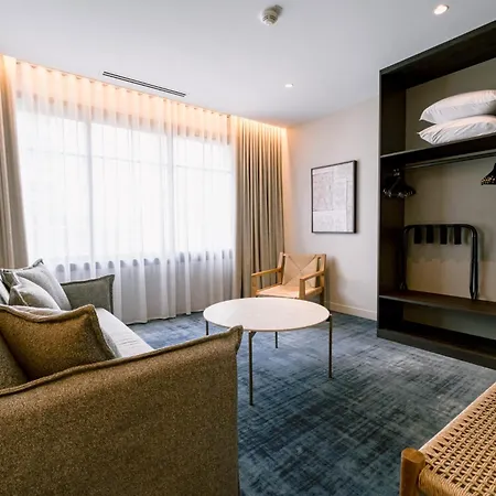Urban Style Hotel Laperouse-2