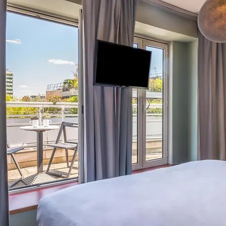 Hotel Bootcamp-2