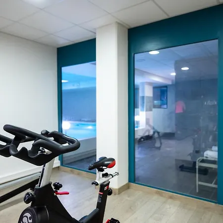 Nemea Appart Hotel Quai Victor Tours Centre-2