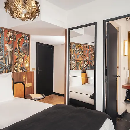 Billie Hotel-2