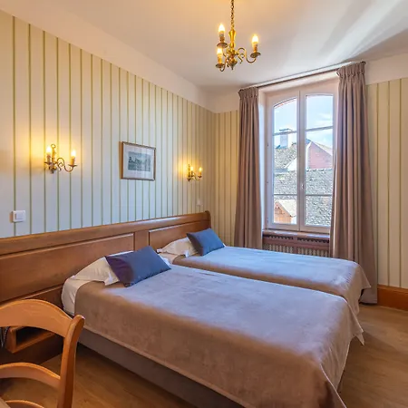 Hotel De La Cloche-2