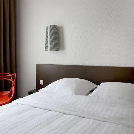 Hotel Le Sevigne - Sure Hotel Collection By Best Western-3