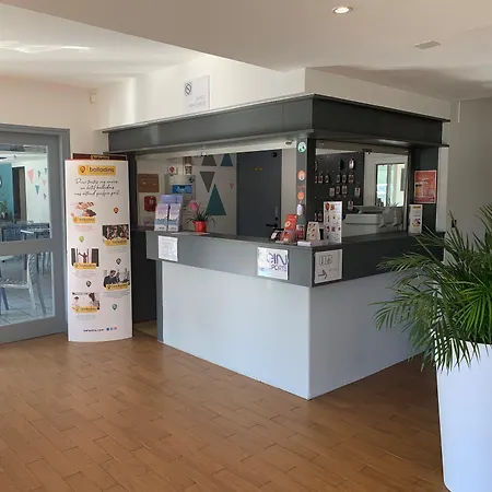 Brit Hotel Essentiel Tours Sud-3