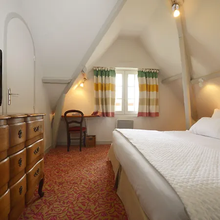 Hôtel Le Saint Christophe-3