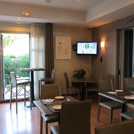 Top Motel-3