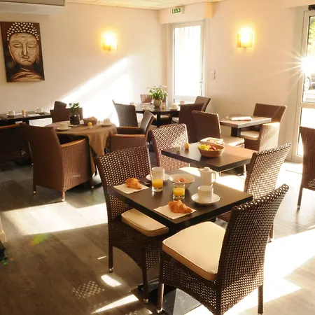 Hotel Du Moulin-2