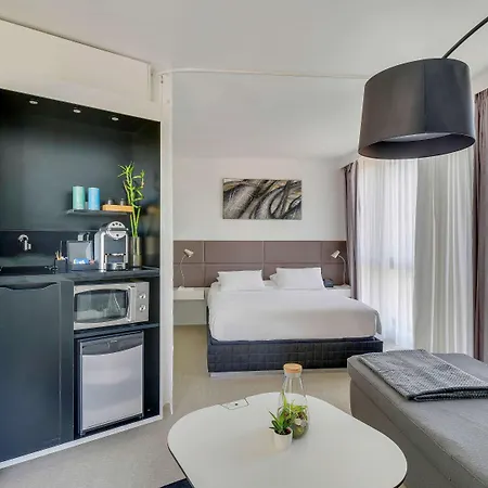 Novotel Suites Paris Issy Les Moulineaux-2