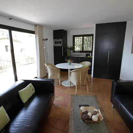 Les Jardins De Cassis - Parking Gratuit & Piscine Chauffee-3