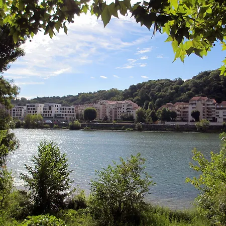 Spark By Hilton Lyon Ouest-3
