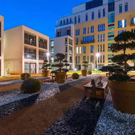 Lagrange Aparthotel Lyon Lumiere-2