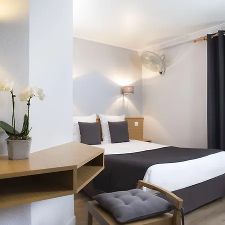 A L'Hotel Des Roys-3