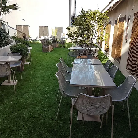 Esatitude Hotel-3