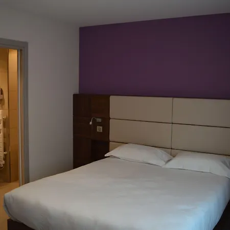 Hotel Port Toga-2