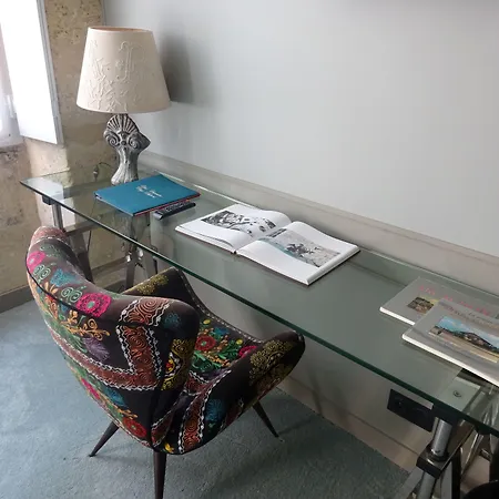 Une Chambre Chez Dupont-3