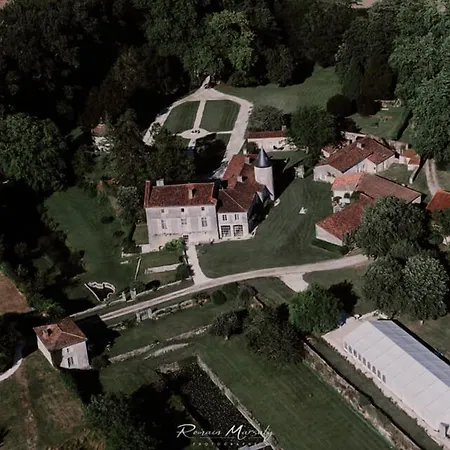 Chateau De Mouillepied-2