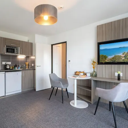 Nemea Appart Hotel Grand Coeur Nancy Centre-2