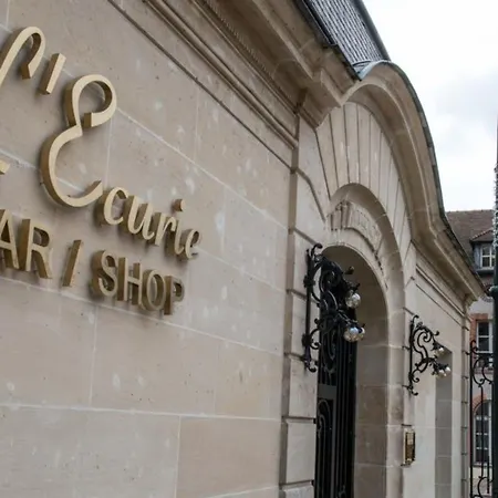 Les Suites Du Champagne De Venoge-3
