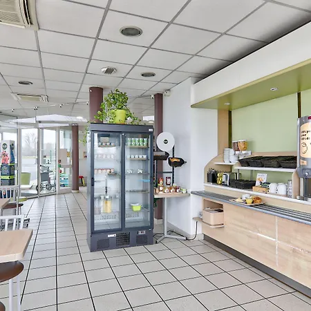Ibis budget Montluçon-3