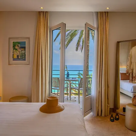 Best Western Premier Hotel Prince de Galles-3