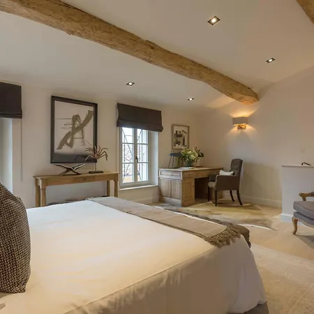 Mougins Luxury Retreats-3