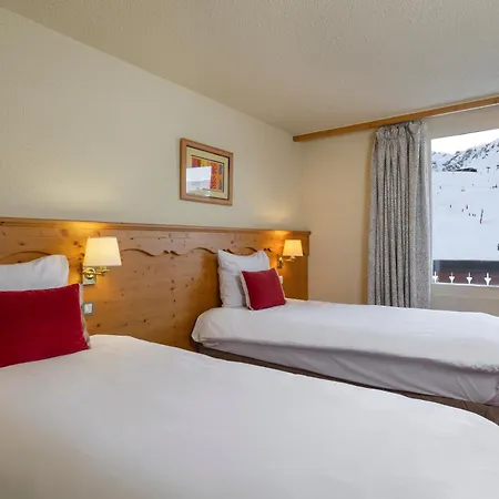Crystal Hotel-2
